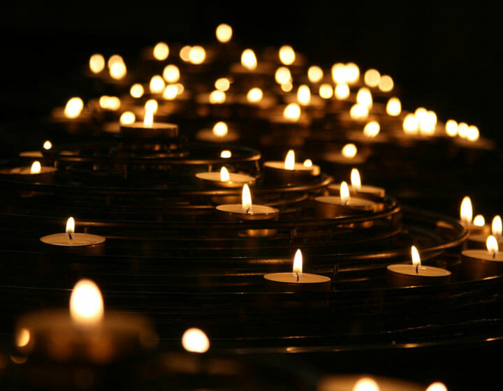 funerals-candles-1